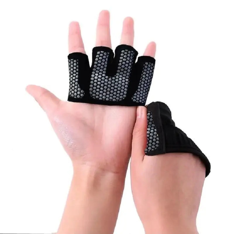 Half finger gloves